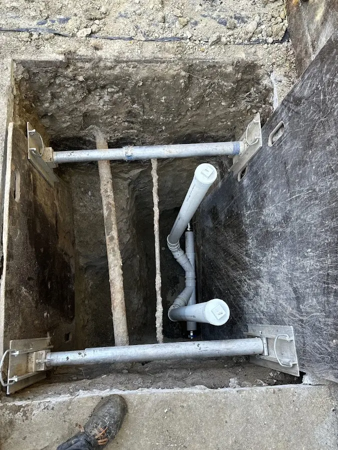Experienced plumber completing Gas Line Repair work in Kronenwetter